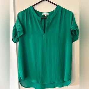 Pleione green v-neck blouse. large